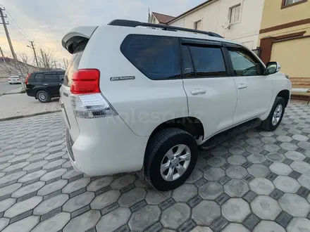 Toyota Land Cruiser Prado 2010 года за 16 800 000 тг. в Актау – фото 4