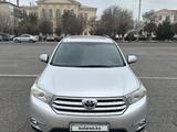 Toyota Highlander 2013 годаүшін13 250 000 тг. в Тараз
