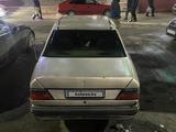 Mercedes-Benz E 260 1991 года за 850 000 тг. в Алматы – фото 3