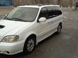 Kia Carnival 2002 года за 1 900 000 тг. в Тараз