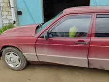 Mercedes-Benz 190, 1990