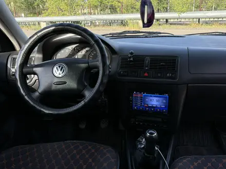 Volkswagen Golf 2002 года за 2 200 000 тг. в Караганда – фото 16