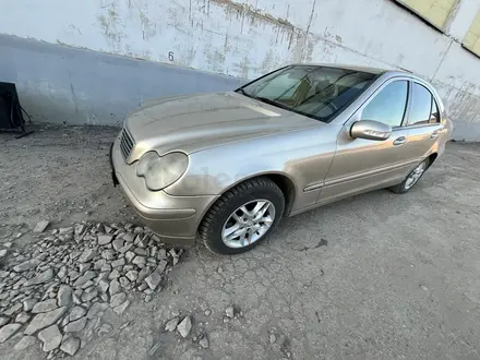 Mercedes-Benz C 180 2000 года за 3 850 000 тг. в Петропавловск – фото 3