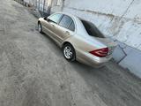 Mercedes-Benz C 180 2000 года за 3 850 000 тг. в Петропавловск – фото 2