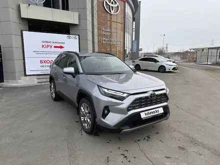 Toyota RAV4 Luxe+ 2023 года за 23 450 000 тг. в Павлодар – фото 19