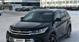 Toyota Highlander 2018 годаfor19 500 000 тг. в Астана – фото 2