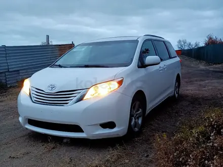 Toyota Sienna 2017 года за 11 000 000 тг. в Астана – фото 2