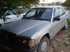 Mercedes-Benz 190, 1988