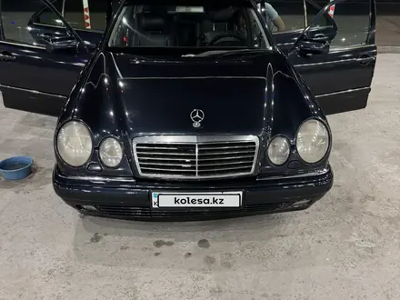 Mercedes-Benz E 280 1998 года за 3 600 000 тг. в Шиели – фото 4