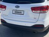 Kia Sorento 2016 года за 6 950 000 тг. в Уральск – фото 2