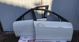 W204 дверь двери белые за 50 000 тг. в Алматы