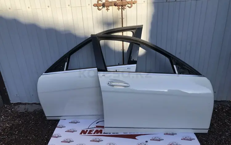 W204 дверь двери белые за 50 000 тг. в Алматы