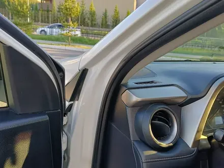 Toyota RAV4 2015 года за 10 000 000 тг. в Астана – фото 5