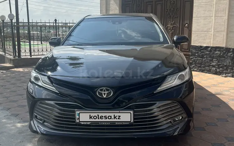 Toyota Camry 2018 года за 11 500 000 тг. в Шымкент