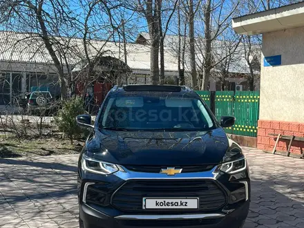Chevrolet Tracker 2023 года за 9 500 000 тг. в Шымкент