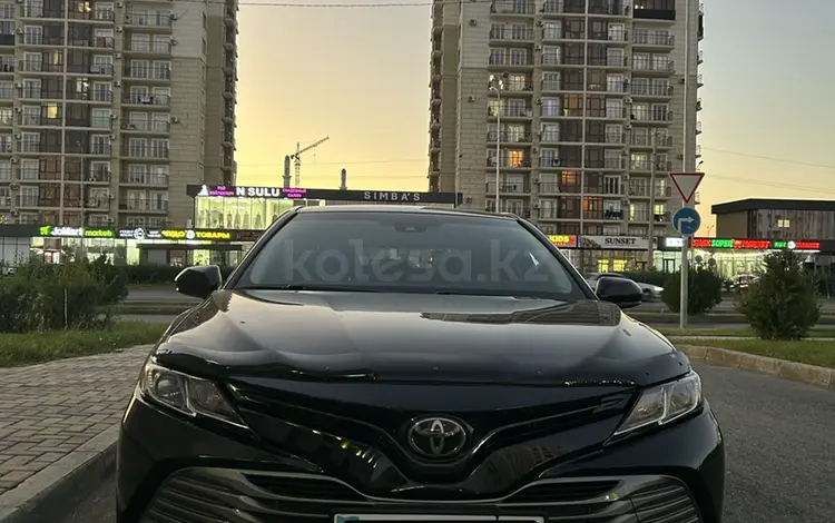 Toyota Camry 2020 годаfor12 800 000 тг. в Шымкент