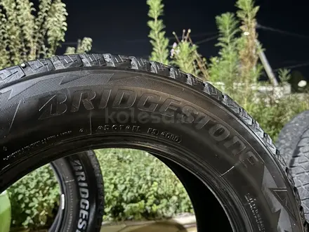 Blizzak Bridgestone 225/65/R17 за 140 000 тг. в Шымкент