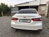 Toyota Camry 2023 года за 17 000 000 тг. в Жаркент – фото 2