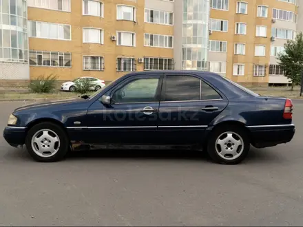 Mercedes-Benz C 230 1996 года за 2 000 000 тг. в Павлодар – фото 4