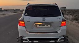 Toyota Highlander 2008 года за 8 500 000 тг. в Актау – фото 2