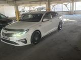 Kia K5 2018 года за 9 100 000 тг. в Алматы