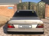 Mercedes-Benz E 230 1990 года за 1 200 000 тг. в Тараз – фото 2