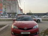 Toyota Camry 2012 года за 9 000 000 тг. в Уральск – фото 2