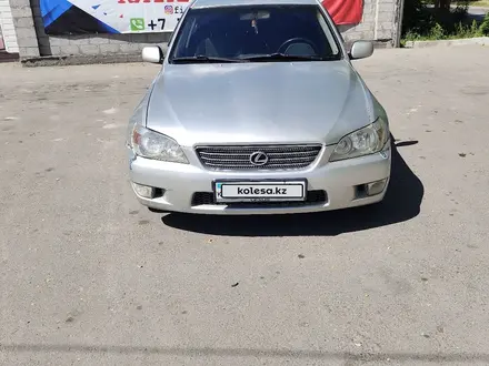 Lexus IS 200 2000 года за 4 000 000 тг. в Тараз – фото 2