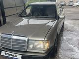 Mercedes-Benz E 260 1991 года за 1 500 000 тг. в Алматы
