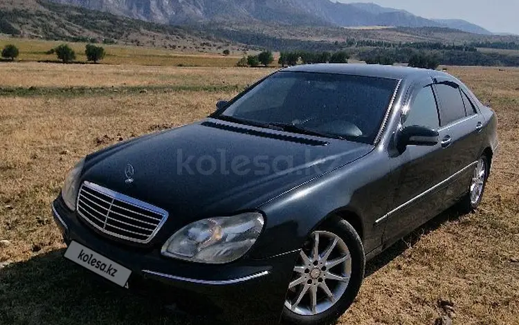 Mercedes-Benz S 320 1999 годаfor3 900 000 тг. в Байконыр