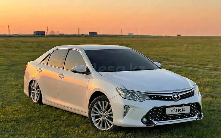 Toyota Camry 2017 года за 12 700 000 тг. в Шымкент