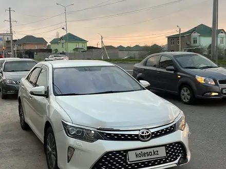Toyota Camry 2017 года за 12 700 000 тг. в Шымкент – фото 3