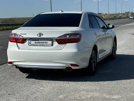 Toyota Camry 2017 года за 12 700 000 тг. в Шымкент – фото 2