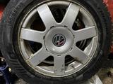 Диски с резиной зимней на VW Passat B5үшін110 000 тг. в Костанай