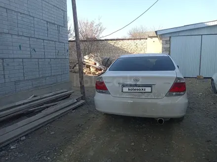 Toyota Camry 2005 года за 5 200 000 тг. в Актау – фото 2