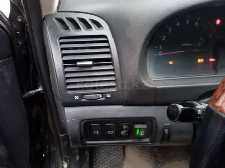 Toyota Camry 2003 года за 3 782 210 тг. в Жанаозен – фото 14