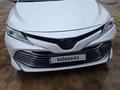 Toyota Camry 2018 годаүшін12 800 000 тг. в Актобе – фото 8