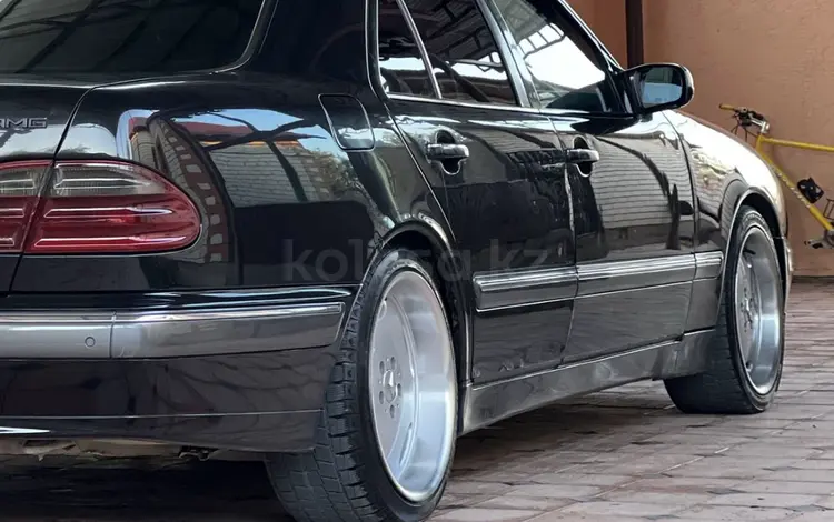Mercedes-Benz E 320 1996 года за 1 750 000 тг. в Талдыкорган