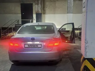 Lexus LS 600h