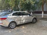 Kia Rio 2015 года за 3 700 000 тг. в Жезказган