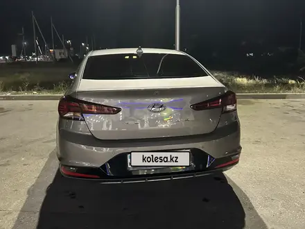 Hyundai Elantra 2019 года за 8 300 000 тг. в Талдыкорган – фото 3