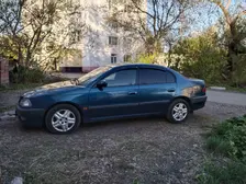 Toyota Avensis, 1998