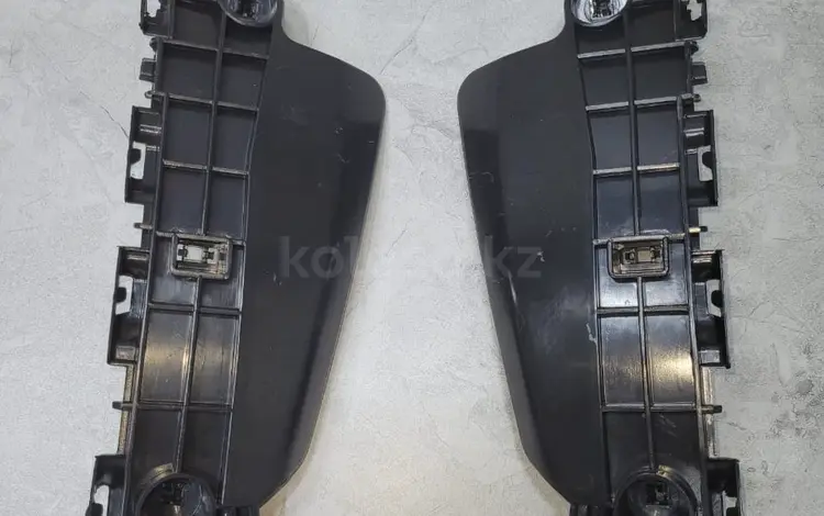 Саласка R + L Lc 200 за 8 000 тг. в Алматы