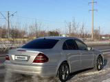 Mercedes-Benz E 320 2004 годаfor5 000 000 тг. в Караганда – фото 2