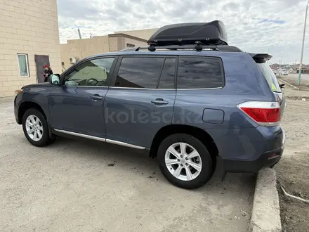 Toyota Highlander 2012 года за 11 000 000 тг. в Атырау – фото 4