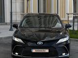 Toyota Camry 2023 года за 24 000 000 тг. в Шымкент – фото 3