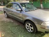 Volkswagen Passat 2004 года за 2 800 000 тг. в Алматы – фото 5