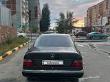 Mercedes-Benz E 260 1989 года за 1 200 000 тг. в Павлодар – фото 4