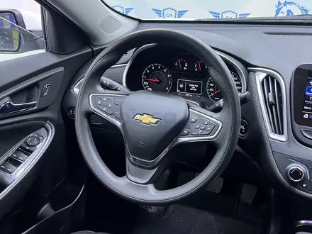Chevrolet Malibu 2022 года за 10 850 000 тг. в Шымкент – фото 8