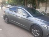 Hyundai Elantra 2018 годаүшін8 000 000 тг. в Астана – фото 2